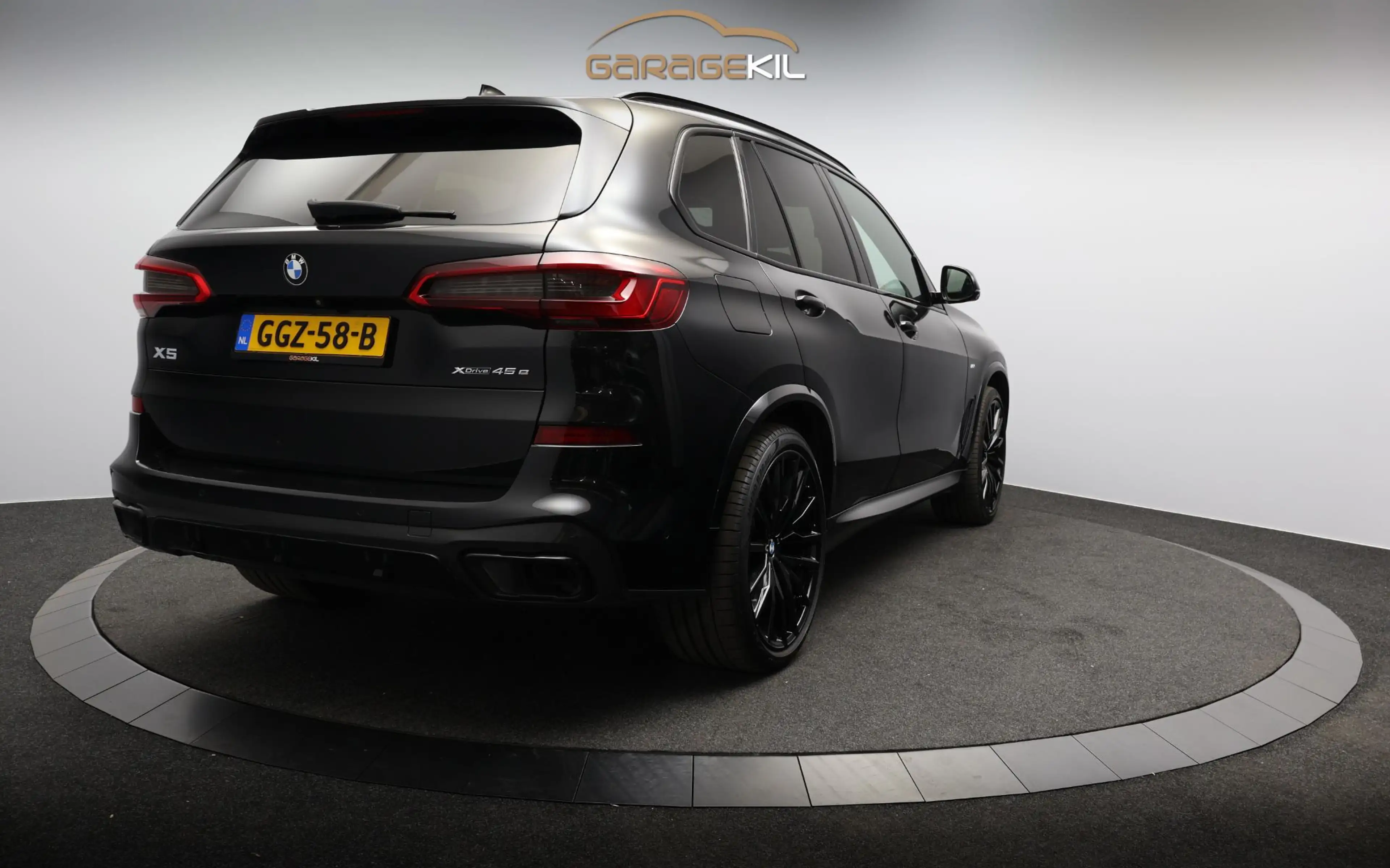 BMW X5 xDrive45e High Executive M-Sport / Massage / Pano — photo 11