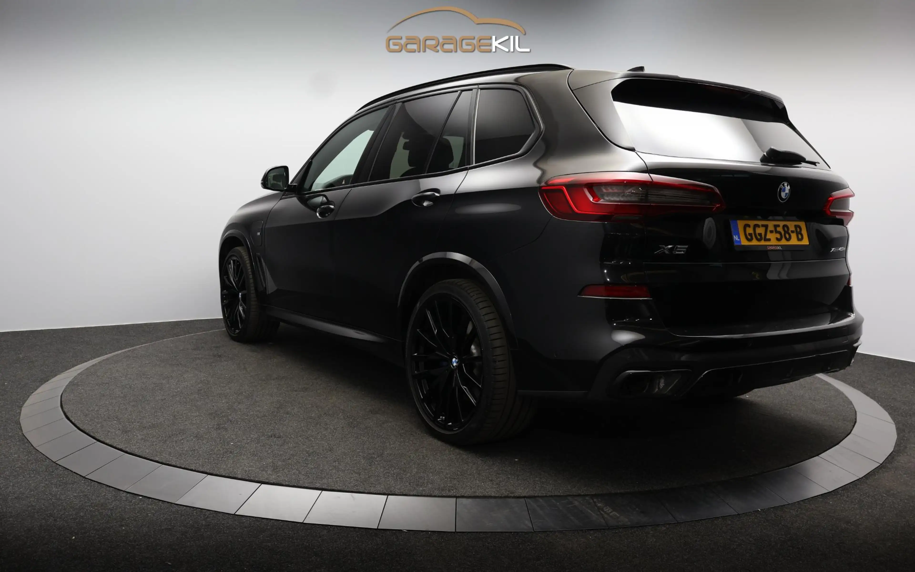 BMW X5 xDrive45e High Executive M-Sport / Massage / Pano — photo 13