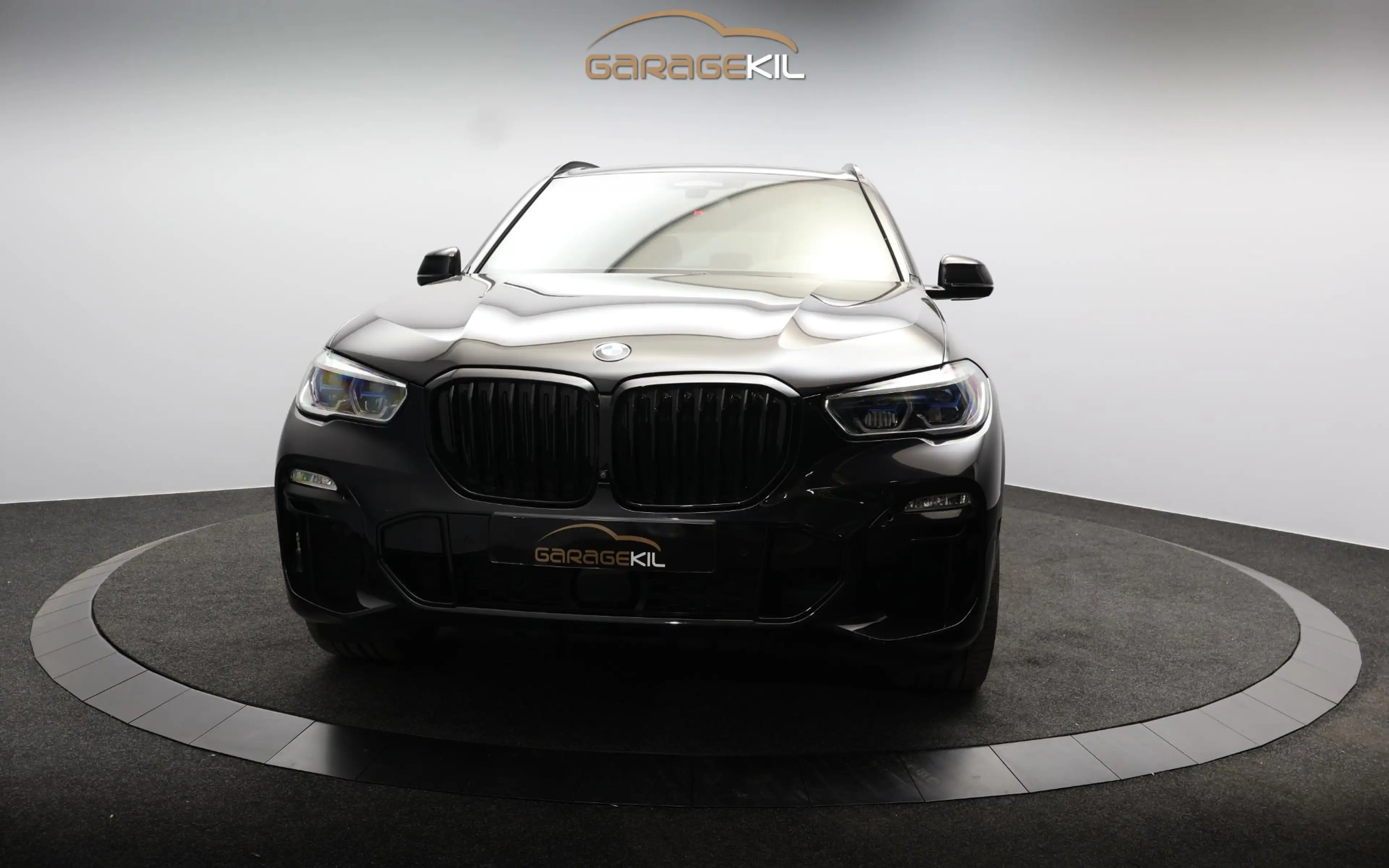 BMW X5 xDrive45e High Executive M-Sport / Massage / Pano — photo 3