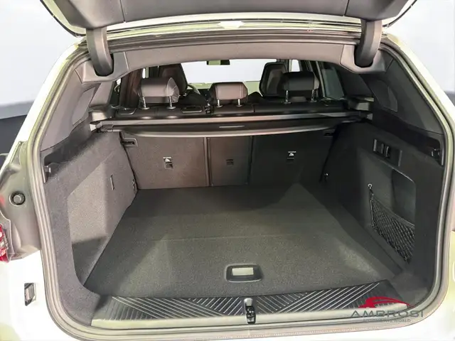 BMW X3 view 9