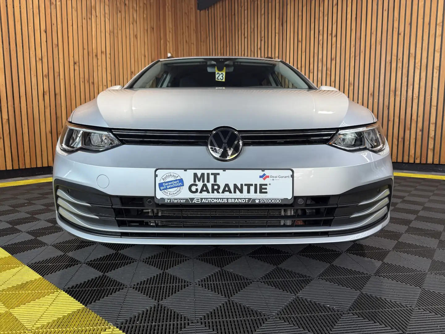 Volkswagen Golf Variant 2,0 TDI Life *Navi*ACC*LED*Kam*AHK* Silber - 2