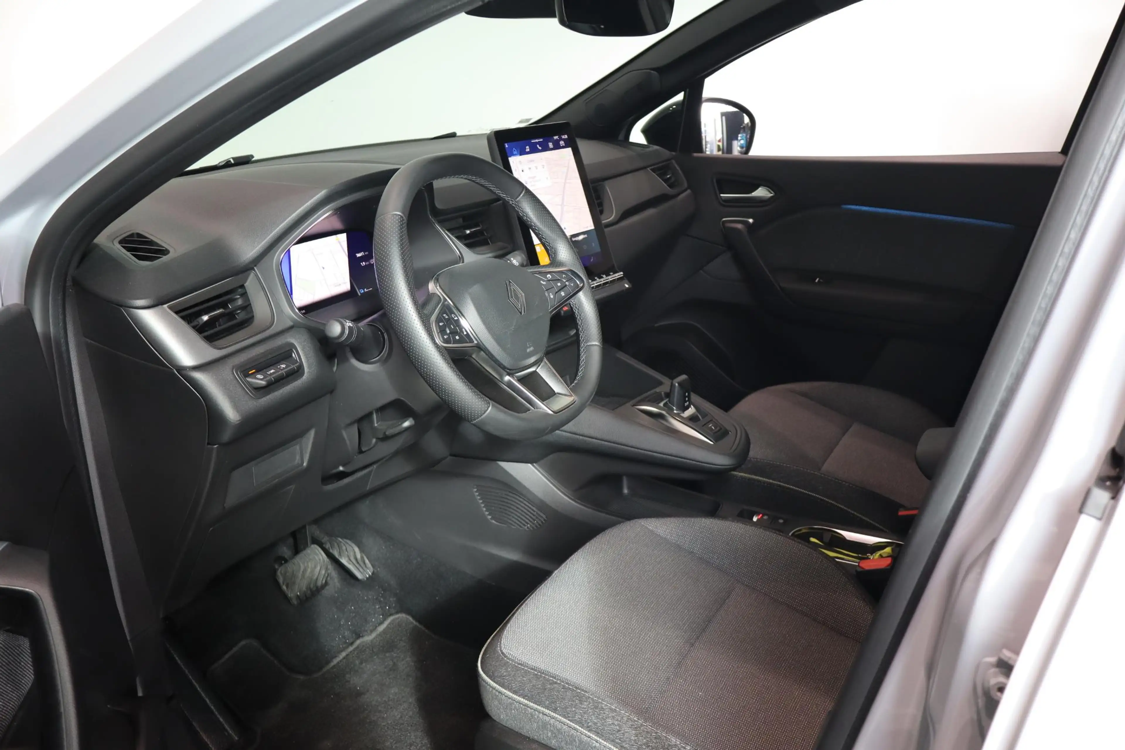 Renault Symbioz 1.8 E-Tech full hybrid 160 techno — photo 9