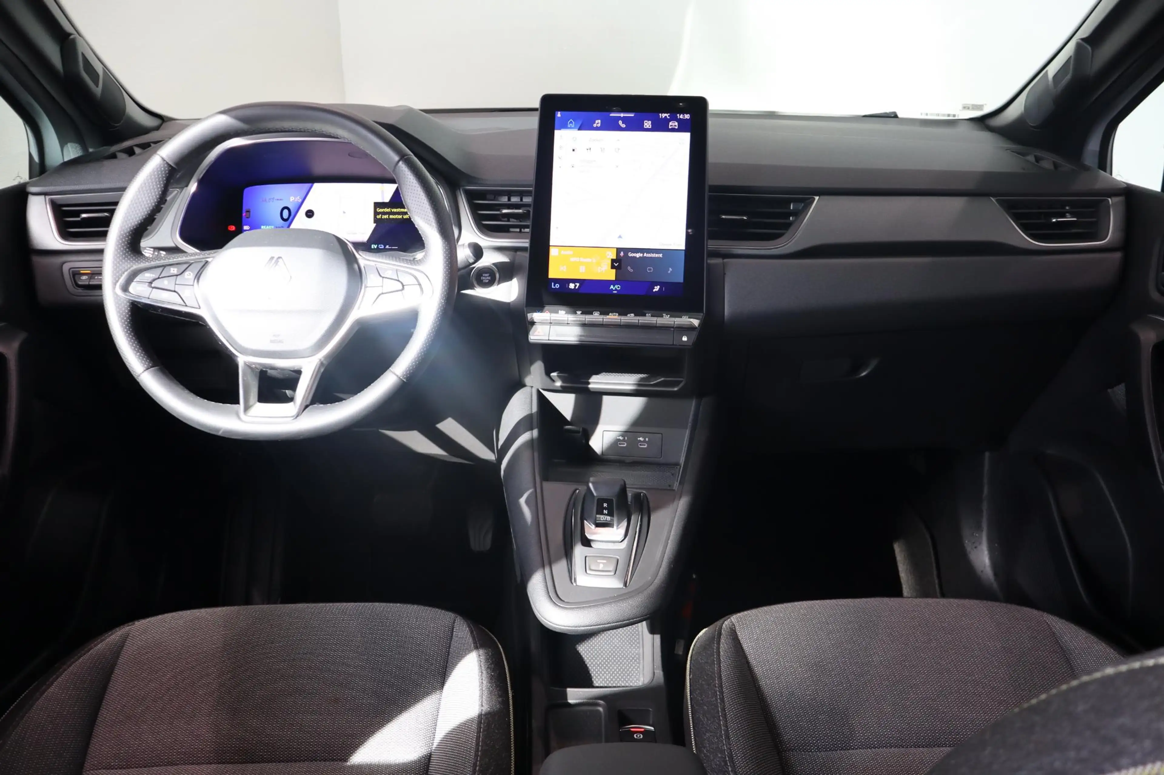 Renault Symbioz 1.8 E-Tech full hybrid 160 techno — photo 3