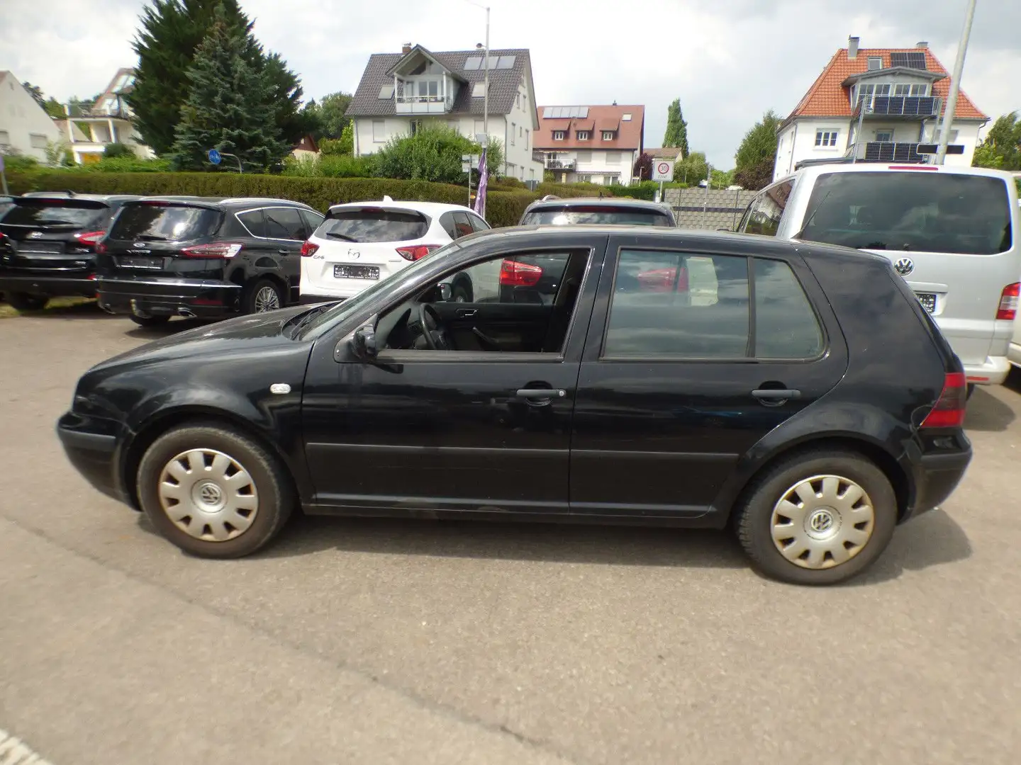 Volkswagen Golf 1.4 Special Zwart - 2