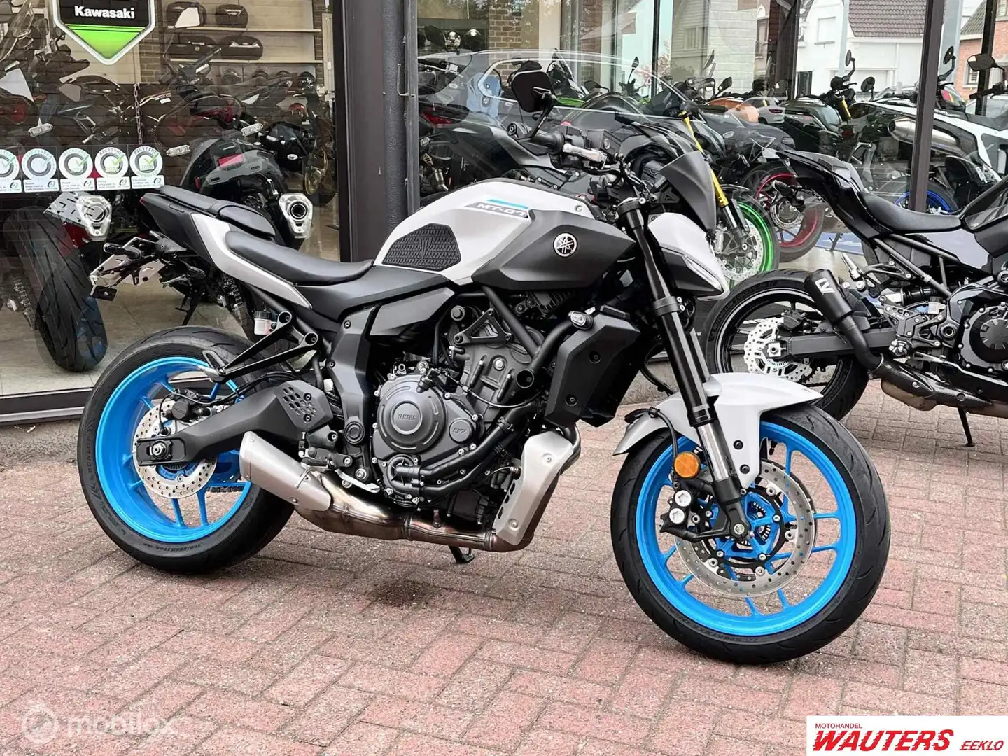 Yamaha MT-07 Gris - 2