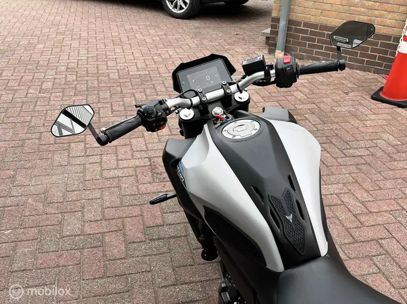 Yamaha MT-07 - foto 7