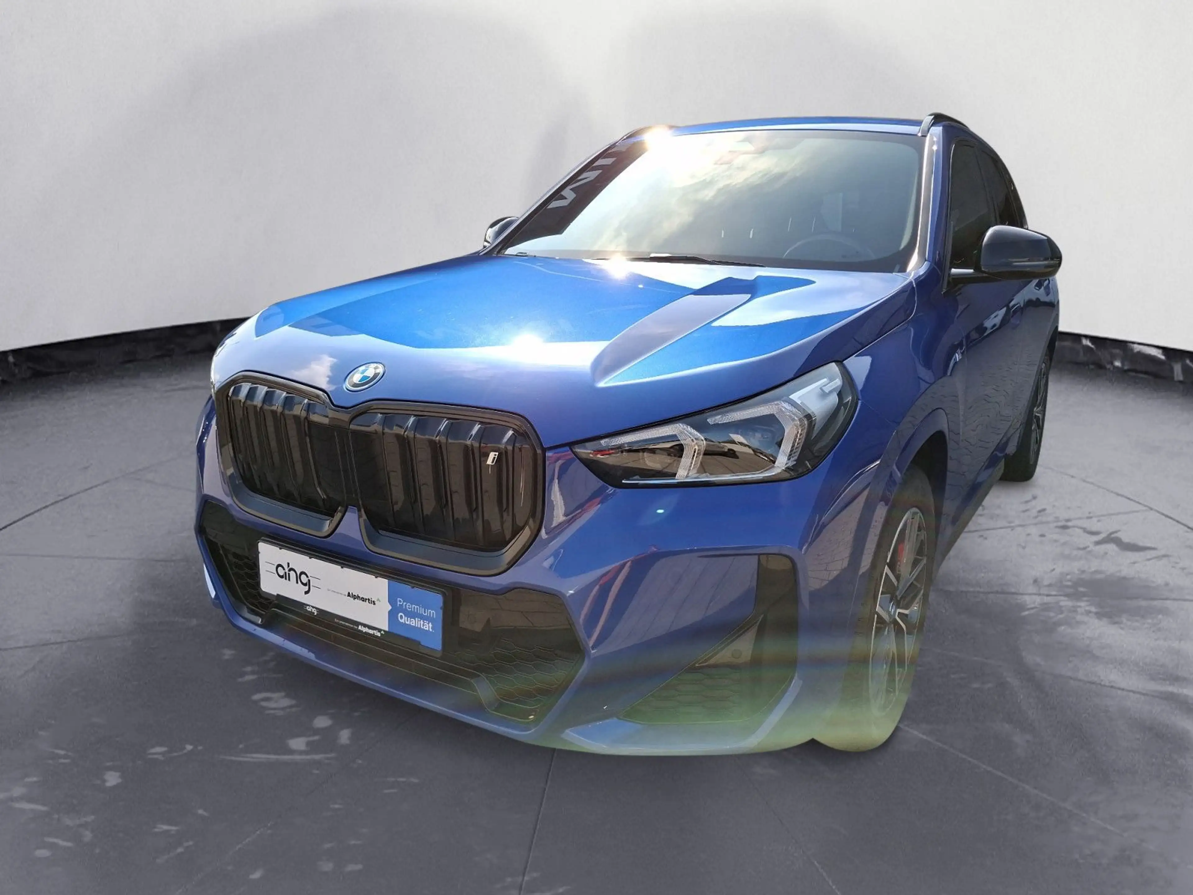BMW iX1 xDrive30 *MSport*Shadow*Navi*HiFi*AHK*LED*PD — photo 12