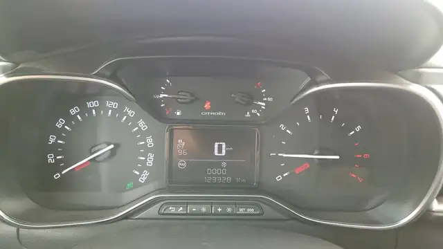 Citroen C3 view 12