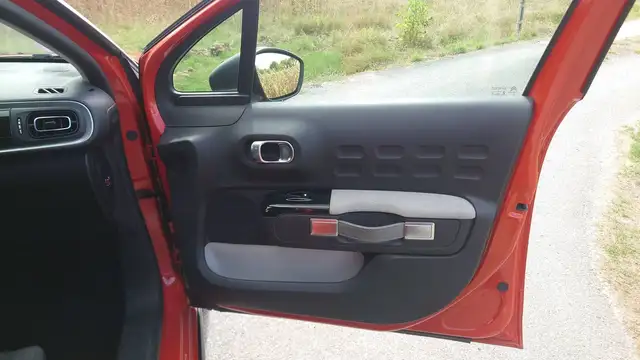 Citroen C3 view 23