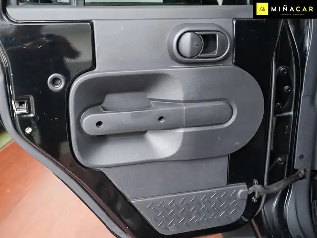 Jeep Wrangler view 15