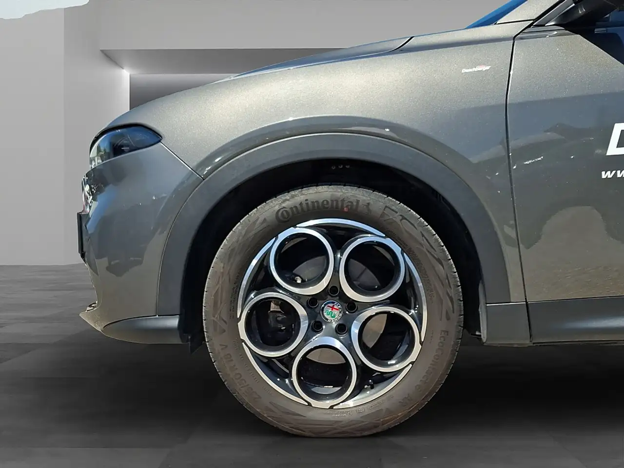 Alfa Romeo Tonale 2023 — фото 12