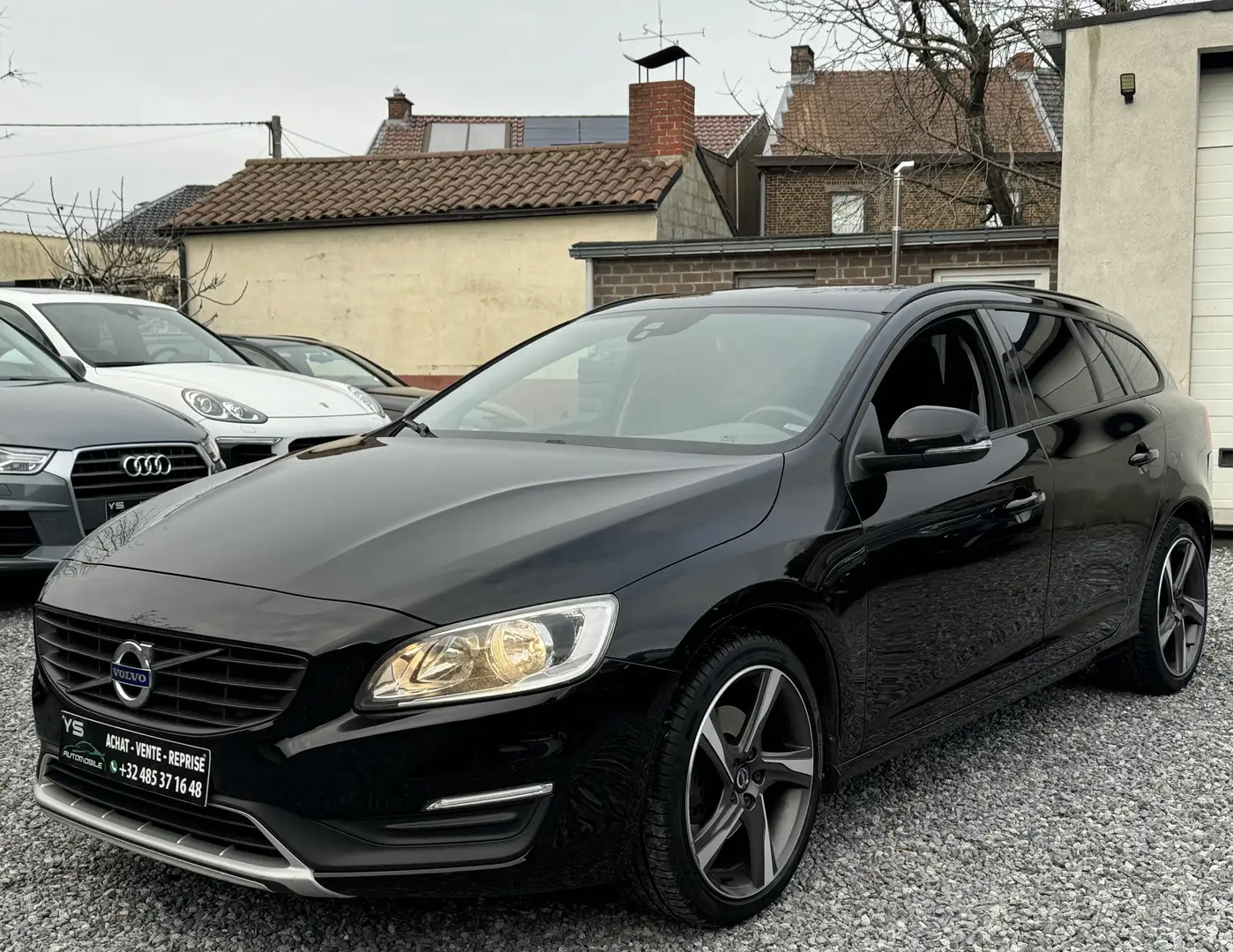Volvo V60 V60 2.0 D2 Geartronic Zwart - 1