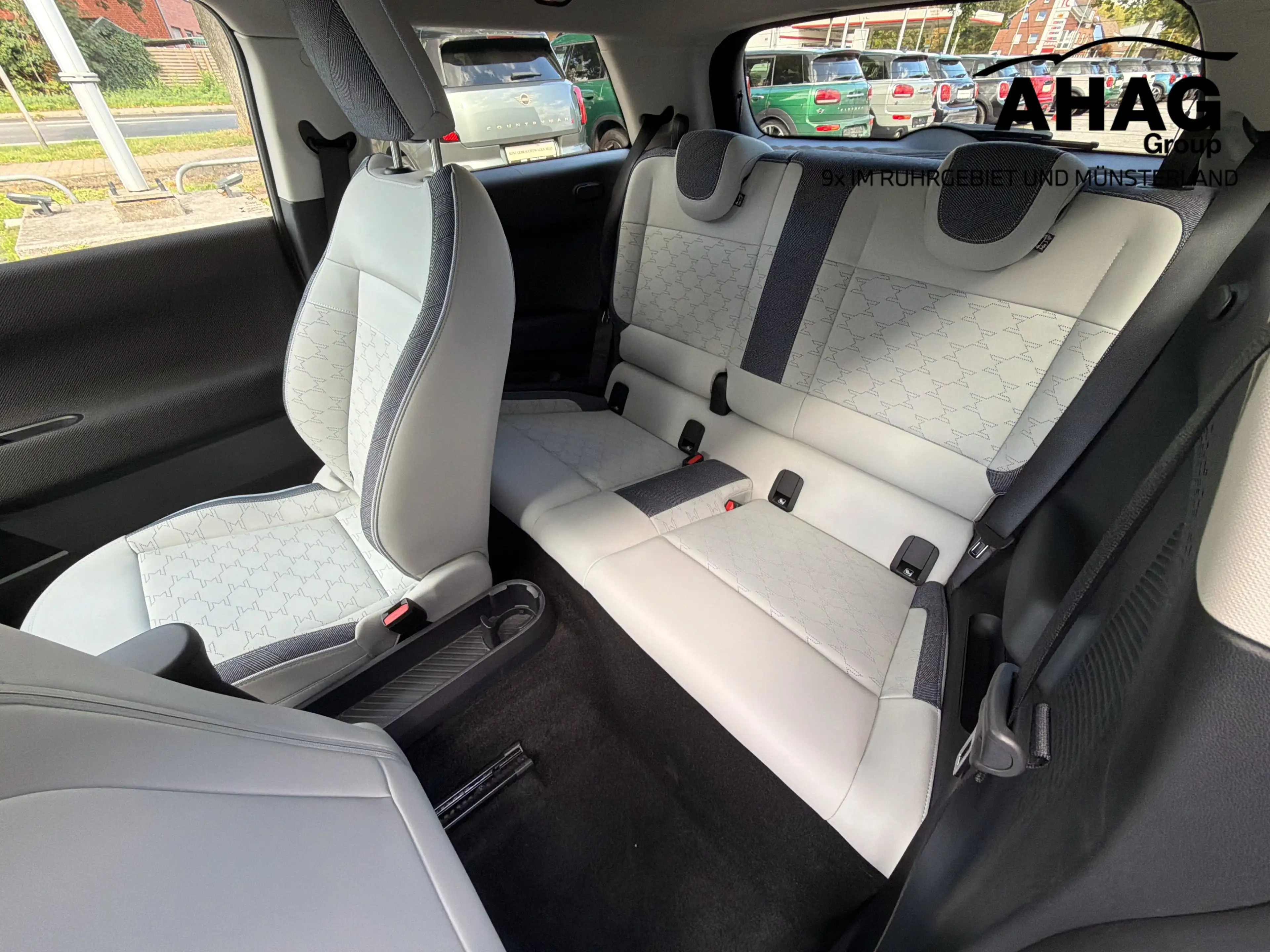 MINI Cooper SE — photo 13