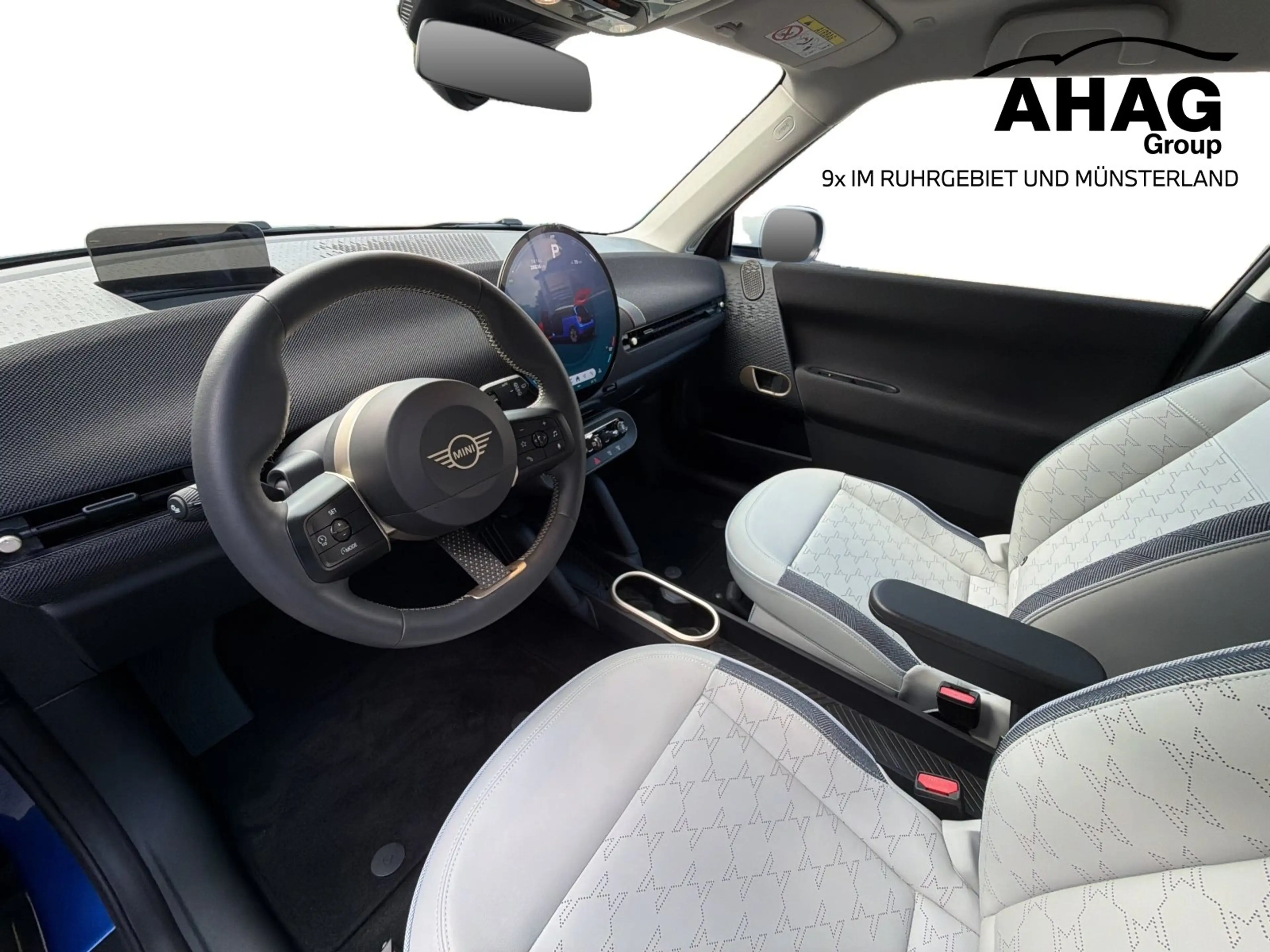 MINI Cooper SE — photo 8