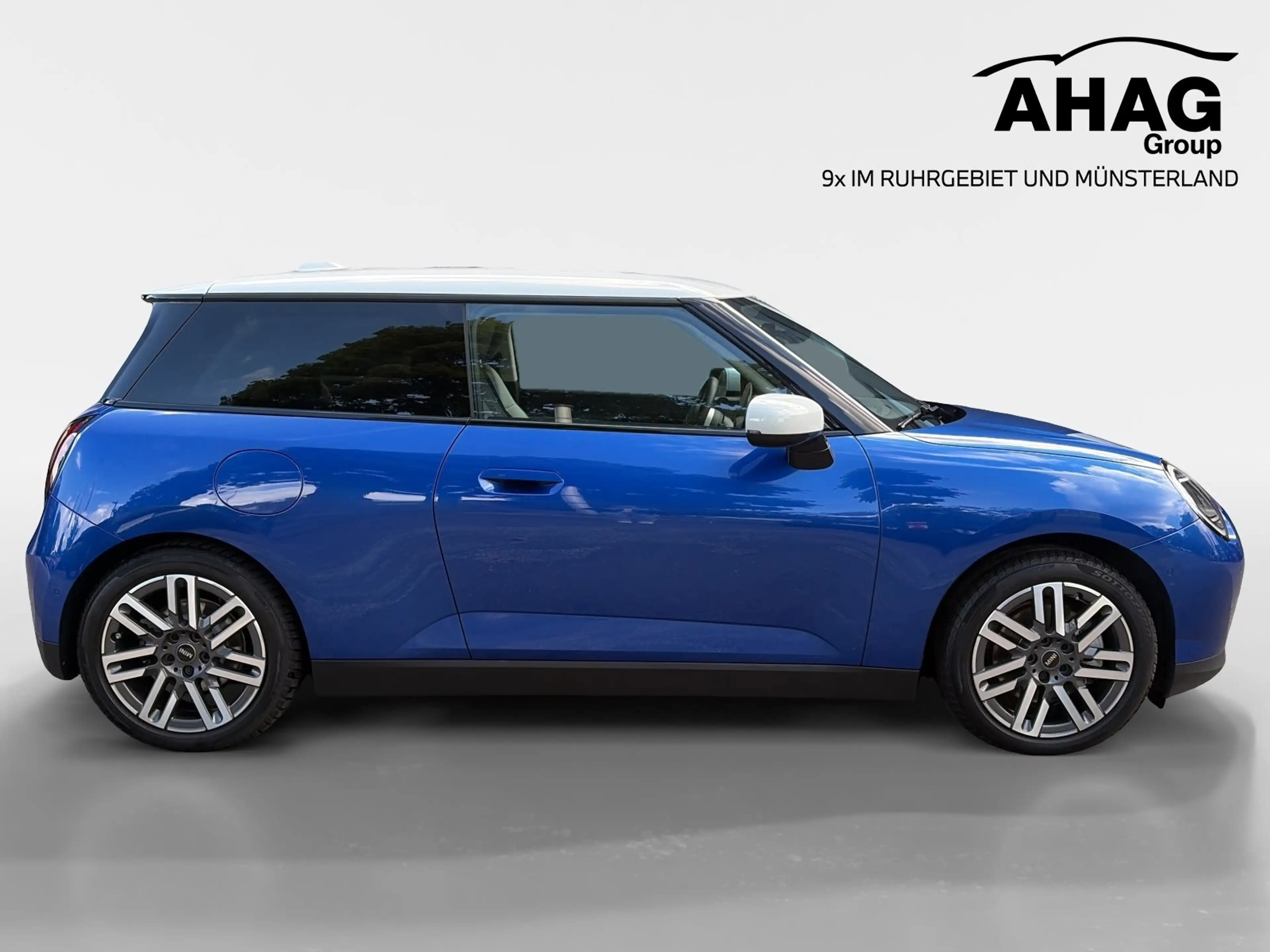 MINI Cooper SE — photo 3