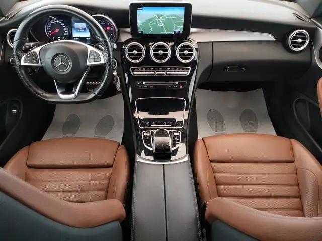Mercedes-Benz C-Class view 8