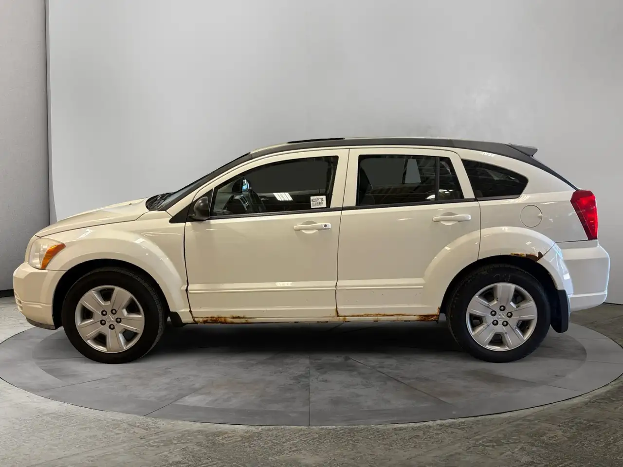 Dodge Caliber снимка Dodge Caliber