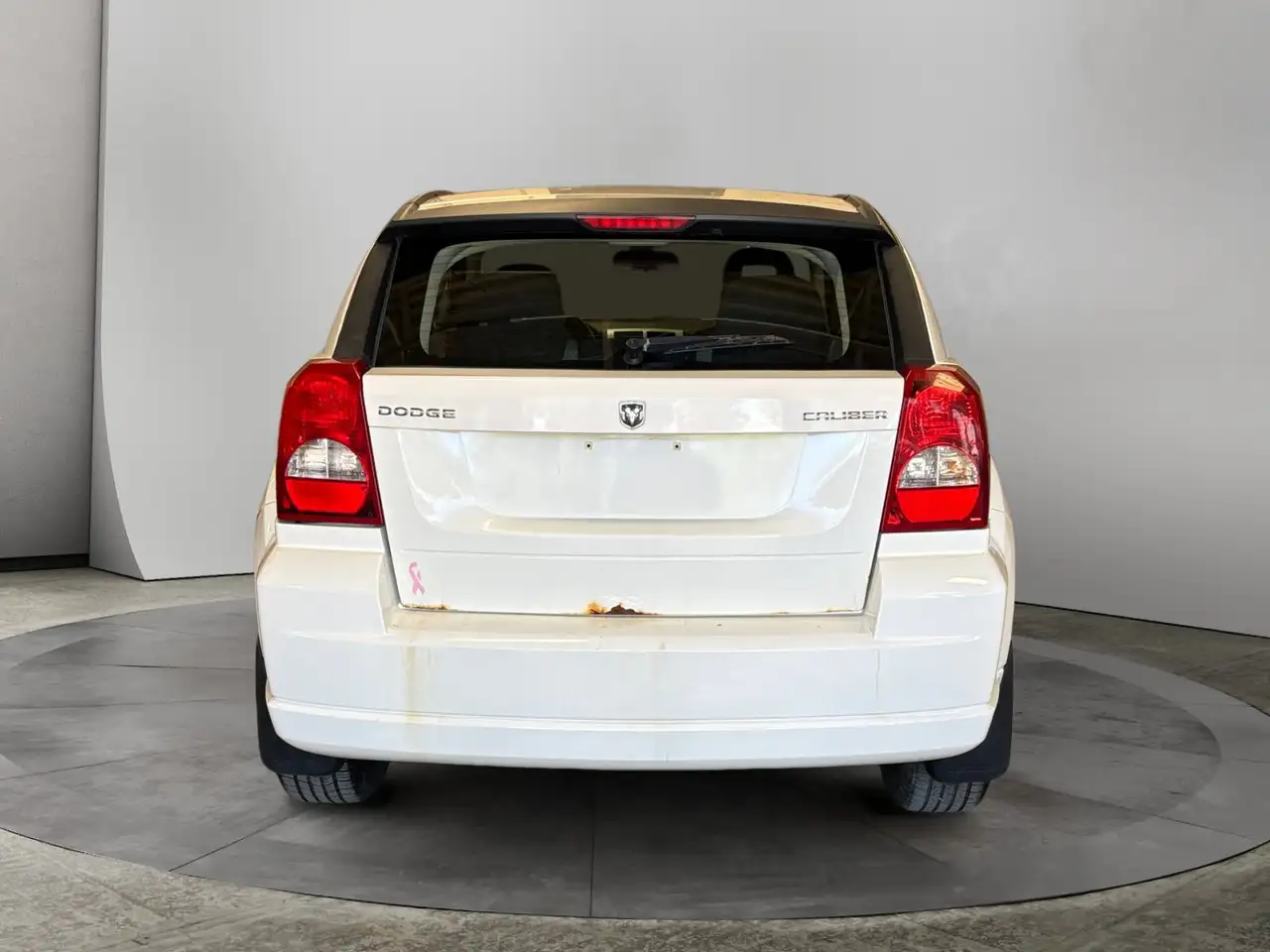 Dodge Caliber снимка Dodge Caliber