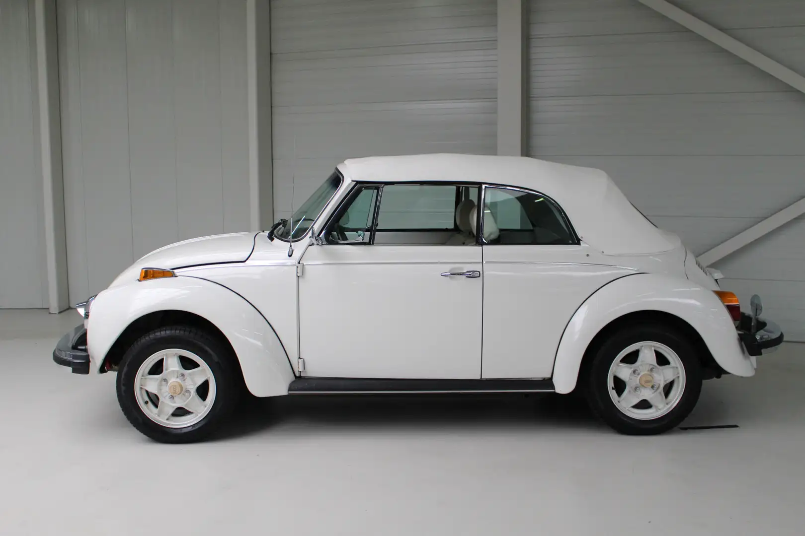 Volkswagen Kever Cabriolet 1303 LS Alb - 2