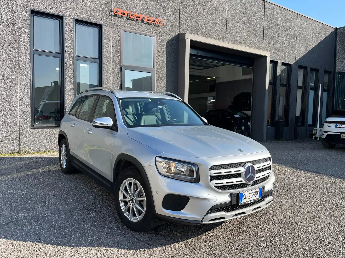 Mercedes-Benz GLB 200 200 d Executive auto Argento - 2