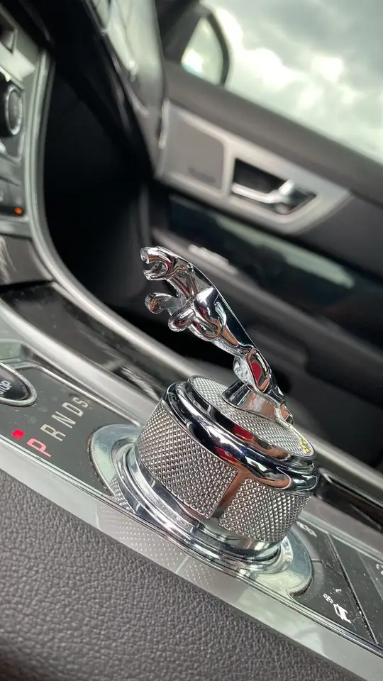 Jaguar XF снимка Jaguar XF