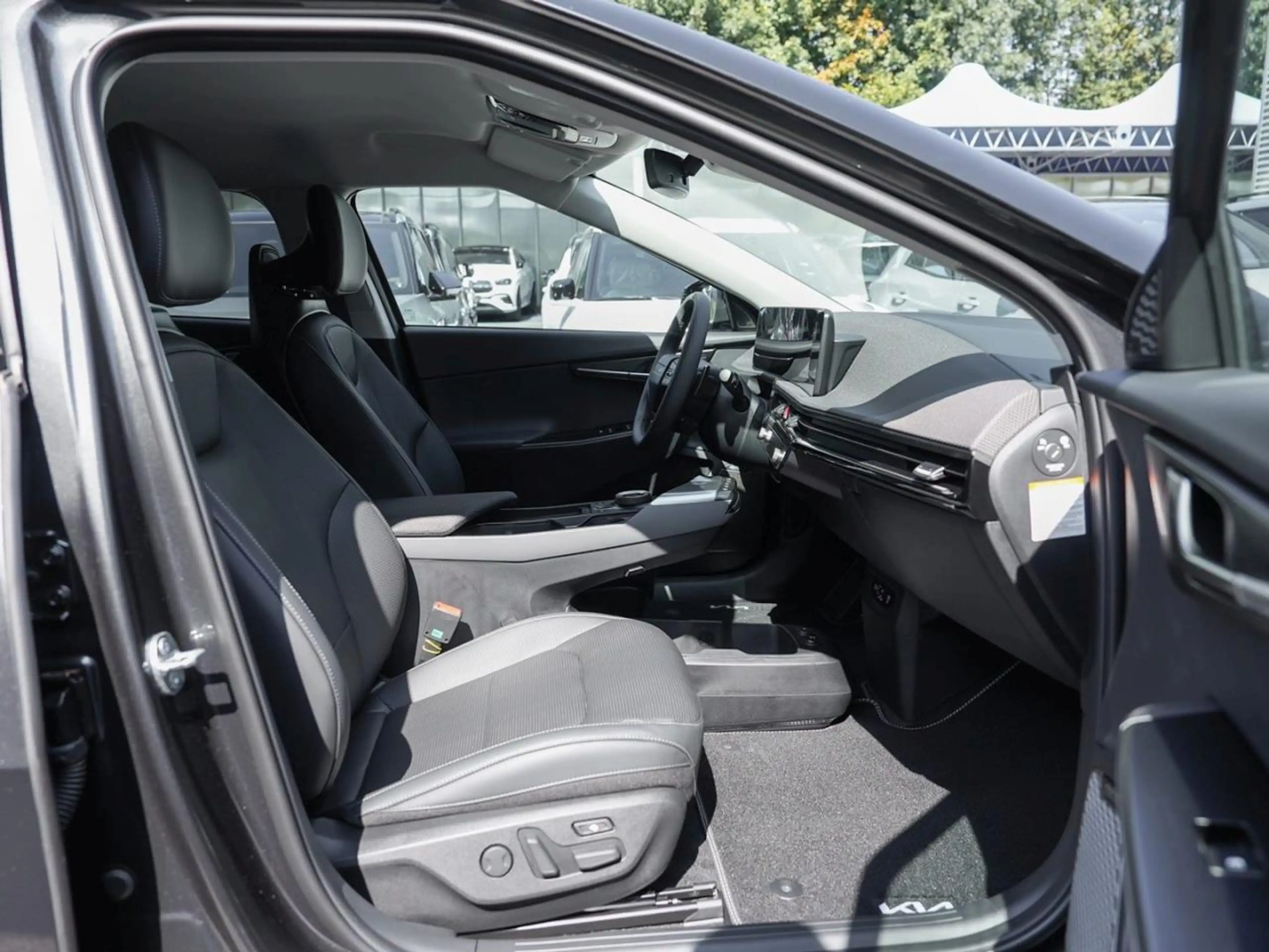 Kia EV6 84 kWh Earth DriveWise Sound-P Head-Up 360° — photo 9