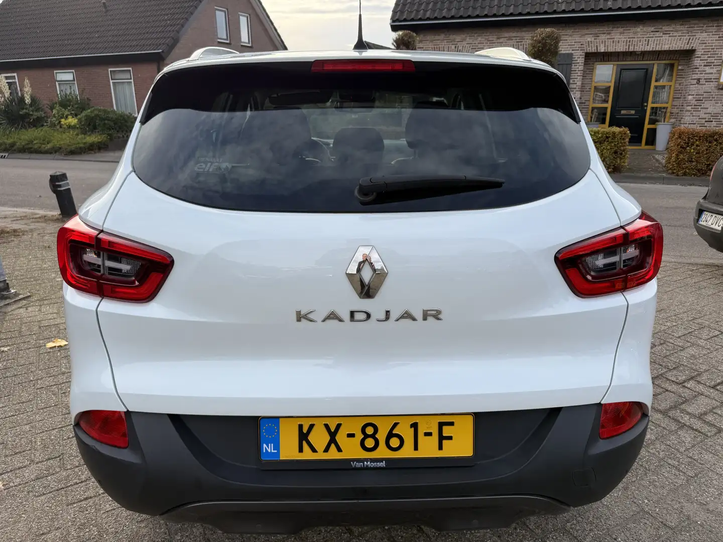 Renault Kadjar 1.6 dCi Bose LEDER/PANO/NAVI/CLIMA Wit - 2