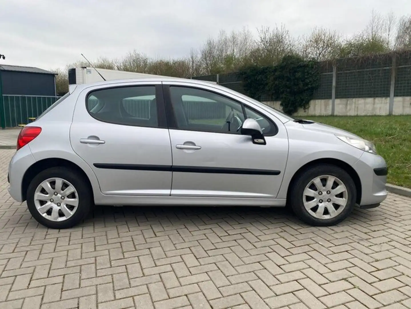 Peugeot 207 207 1.4 VTi Gris - 1
