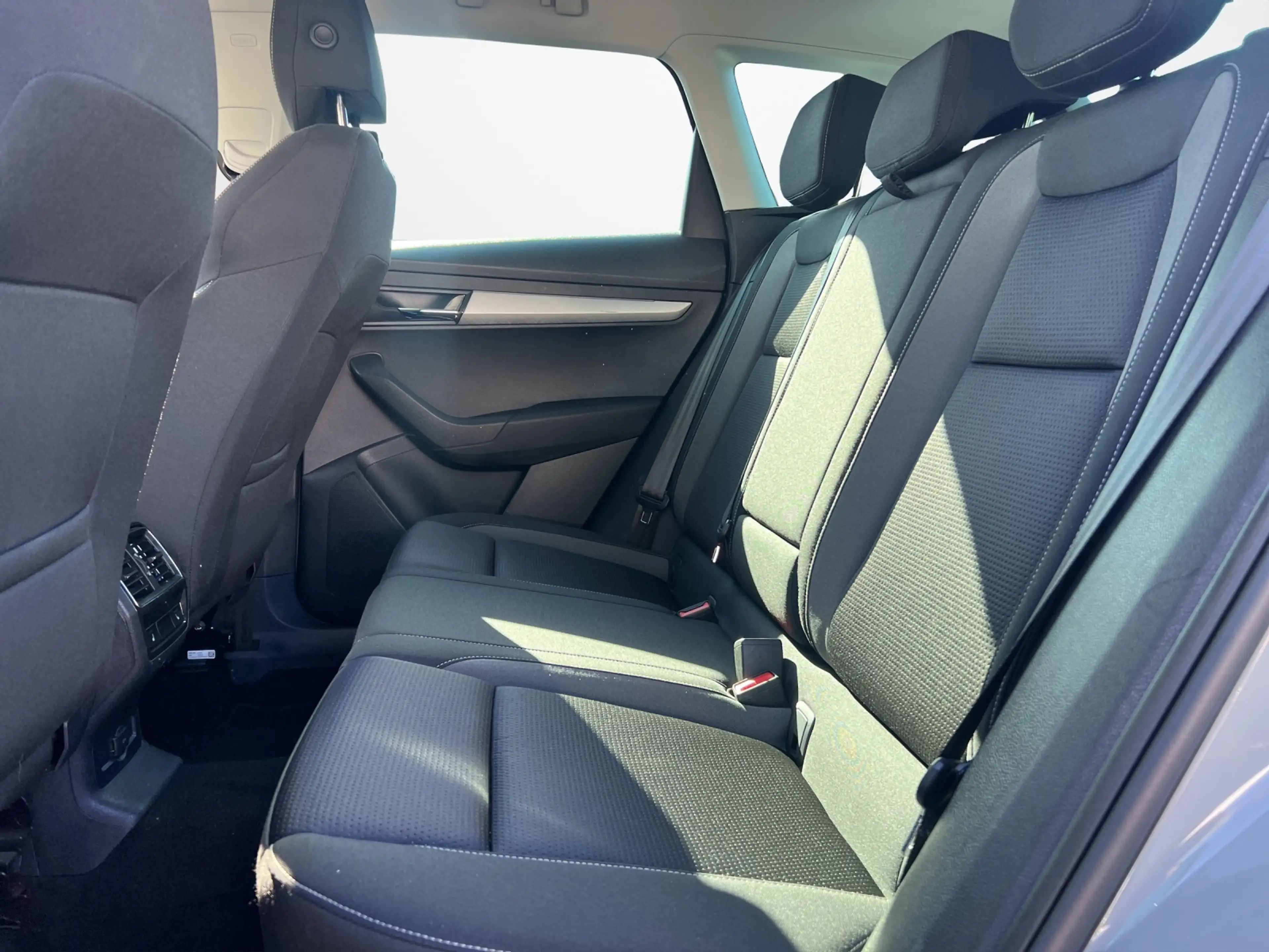 Skoda Karoq 1.5 TSI DSG Tour — photo 11