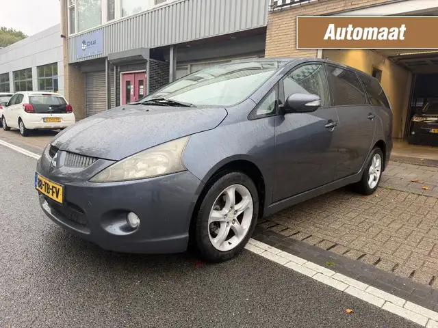 Mitsubishi Grandis 2.4-16V Intense 7PERS AUTOMITIC CRUISE DRIVE GOOD