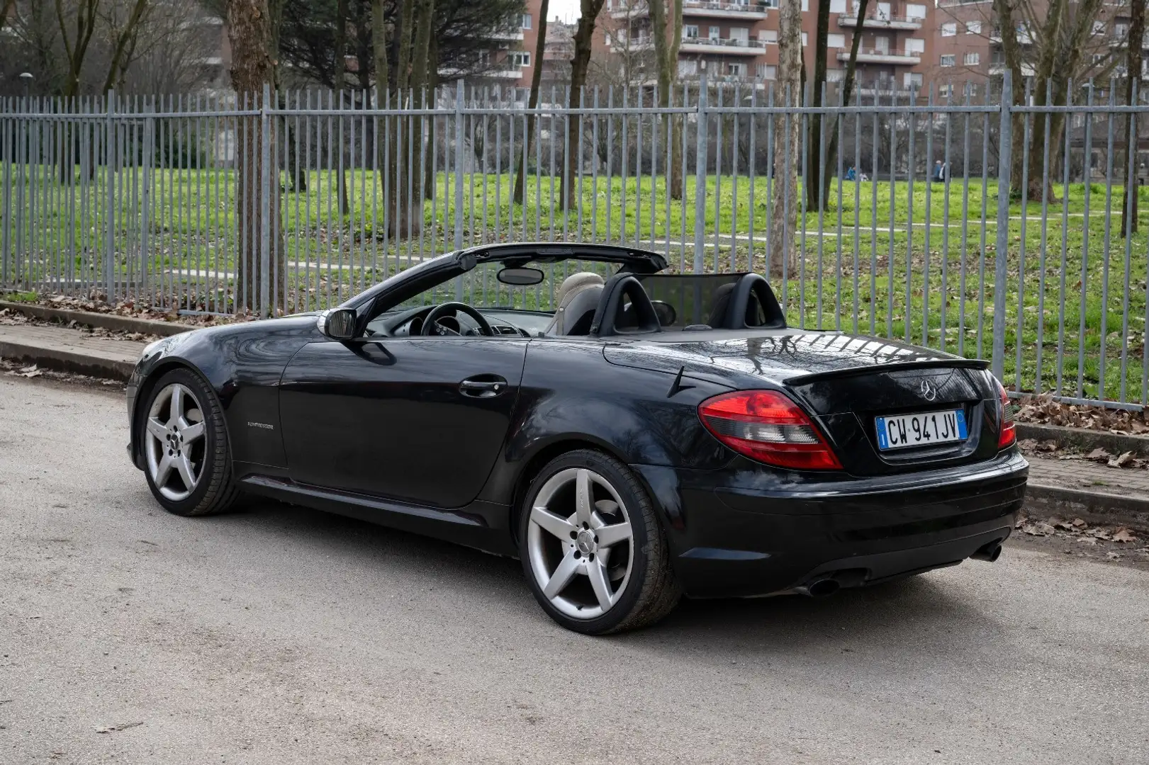 Mercedes-Benz SLK amg - 2