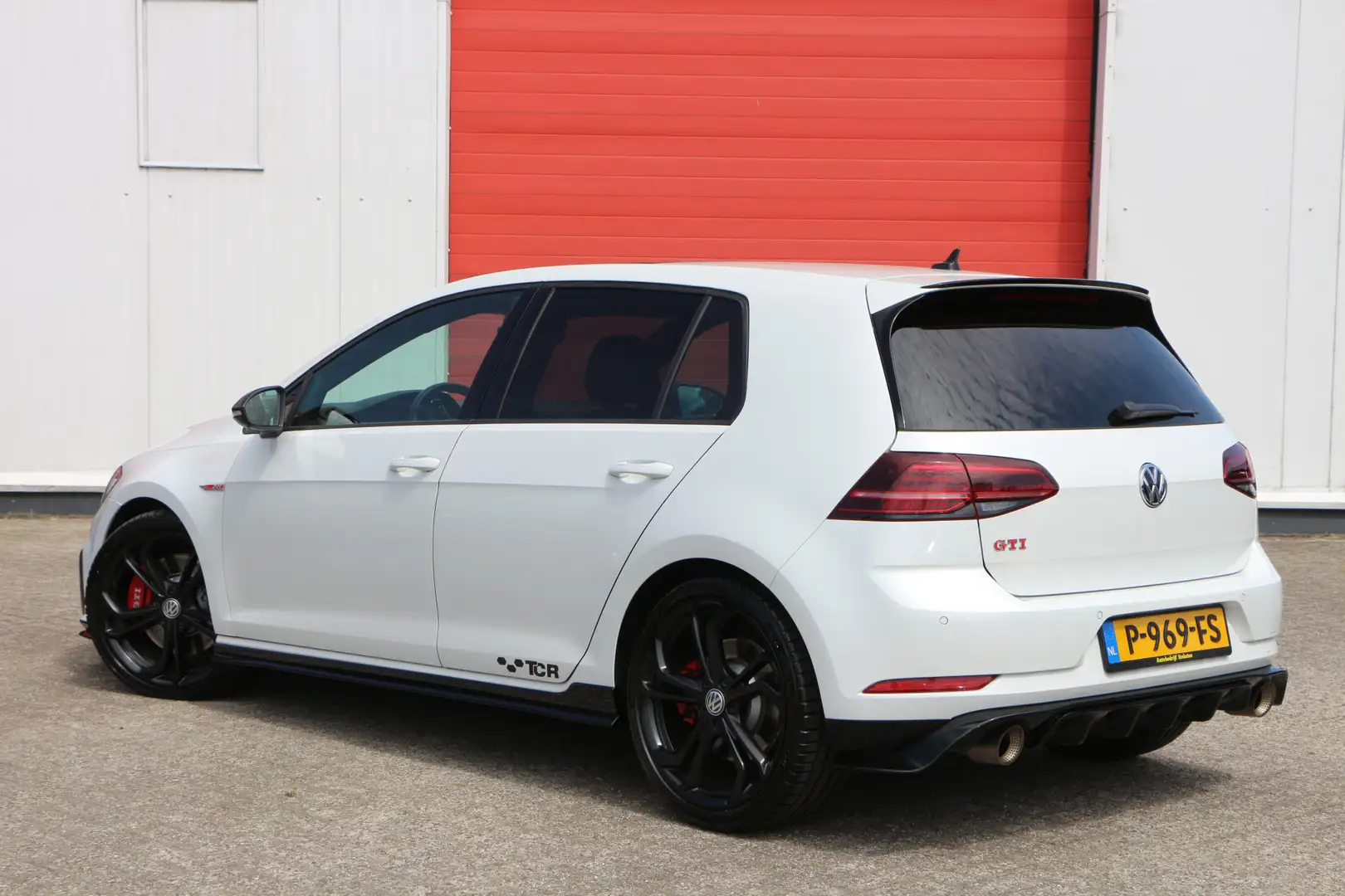 Volkswagen Golf GTI 2.0 TSI TCR Akrapovic | Pano | Discover Pro Blanco - 2