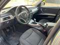 BMW 320 320d - thumbnail 10