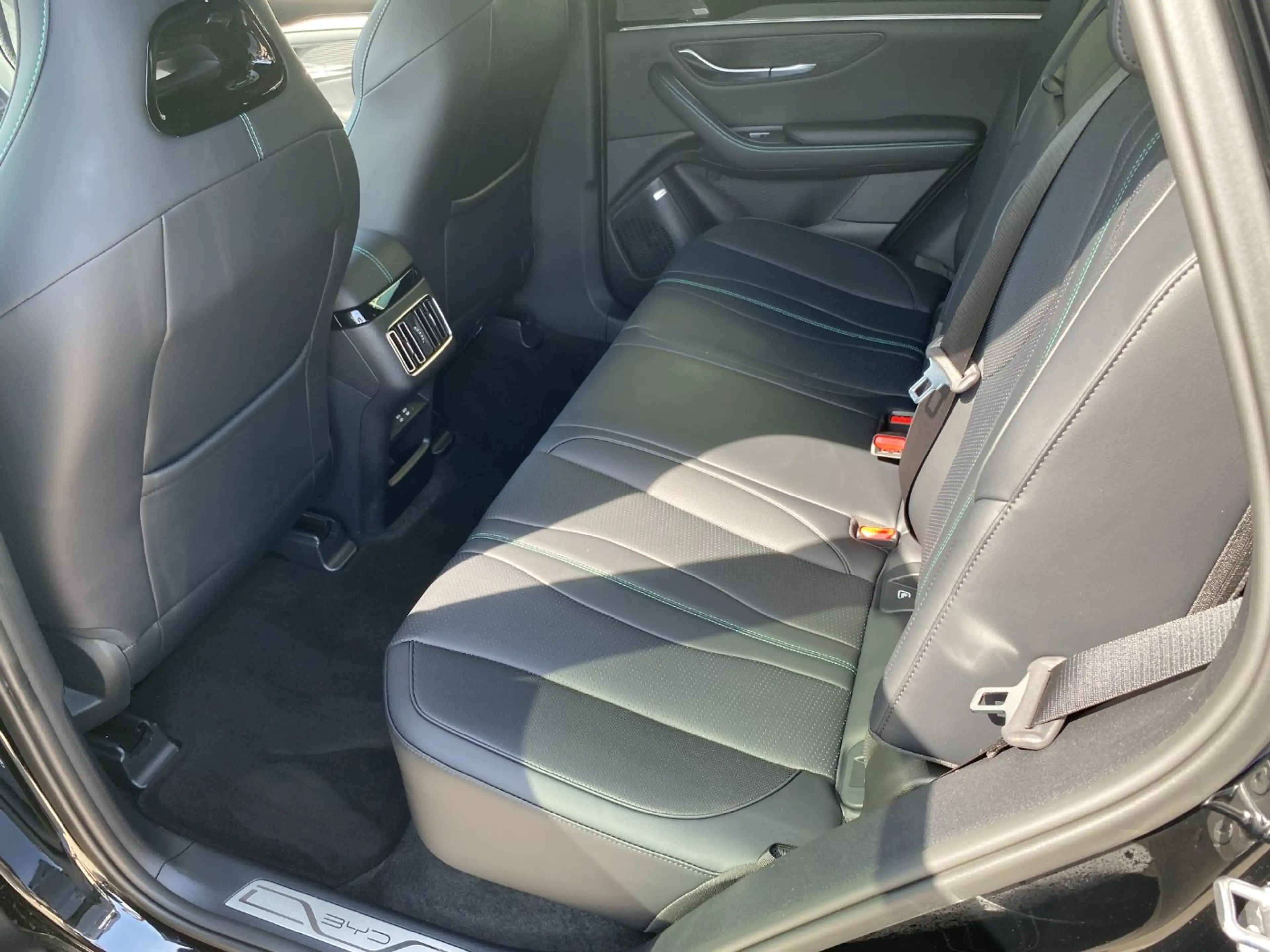 BYD Seal U DM-i Comfort — photo 13