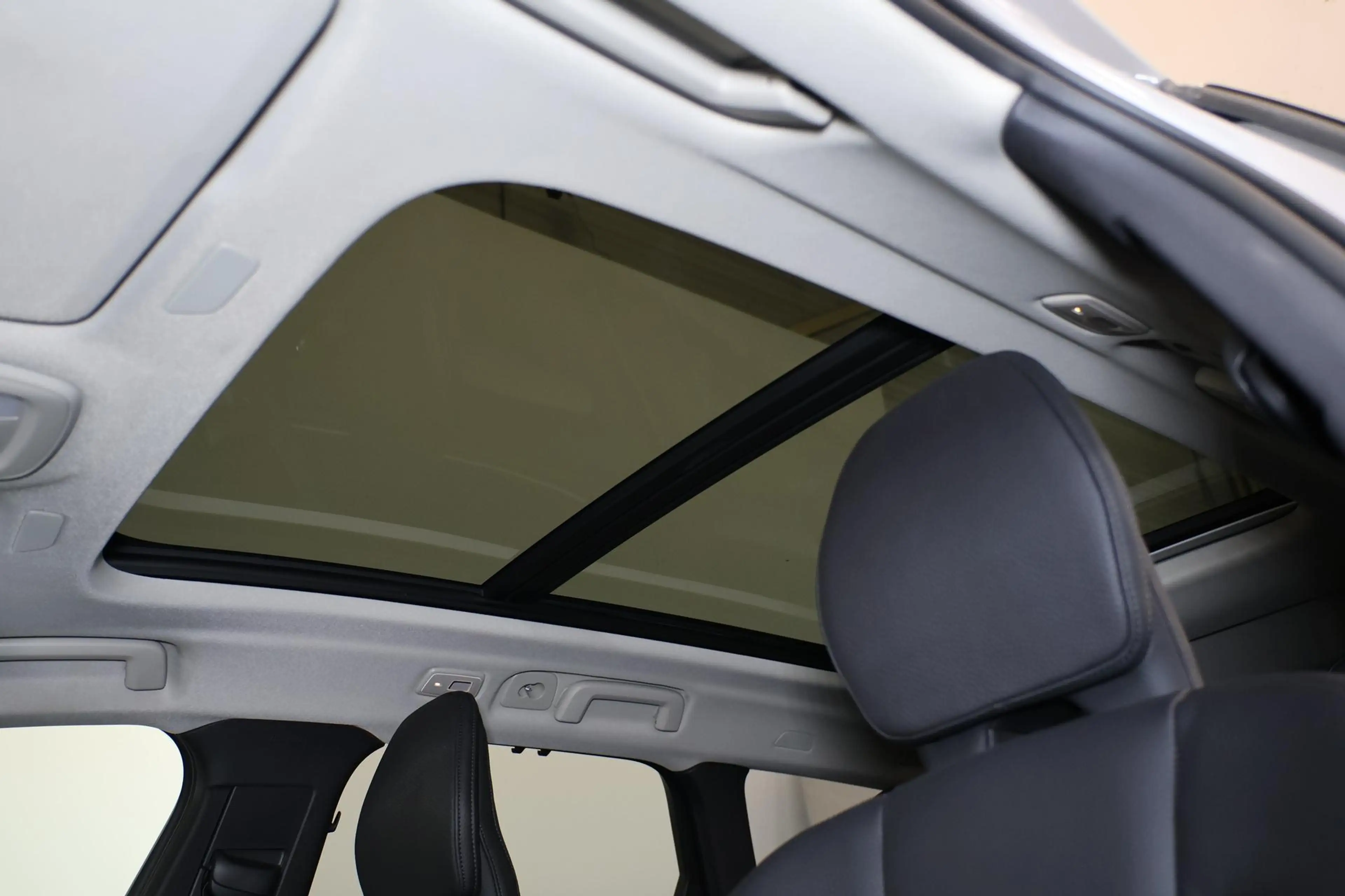 Volvo V90 T6 Recharge AWD Plus Bright - Panorama/schuifdak - — photo 7