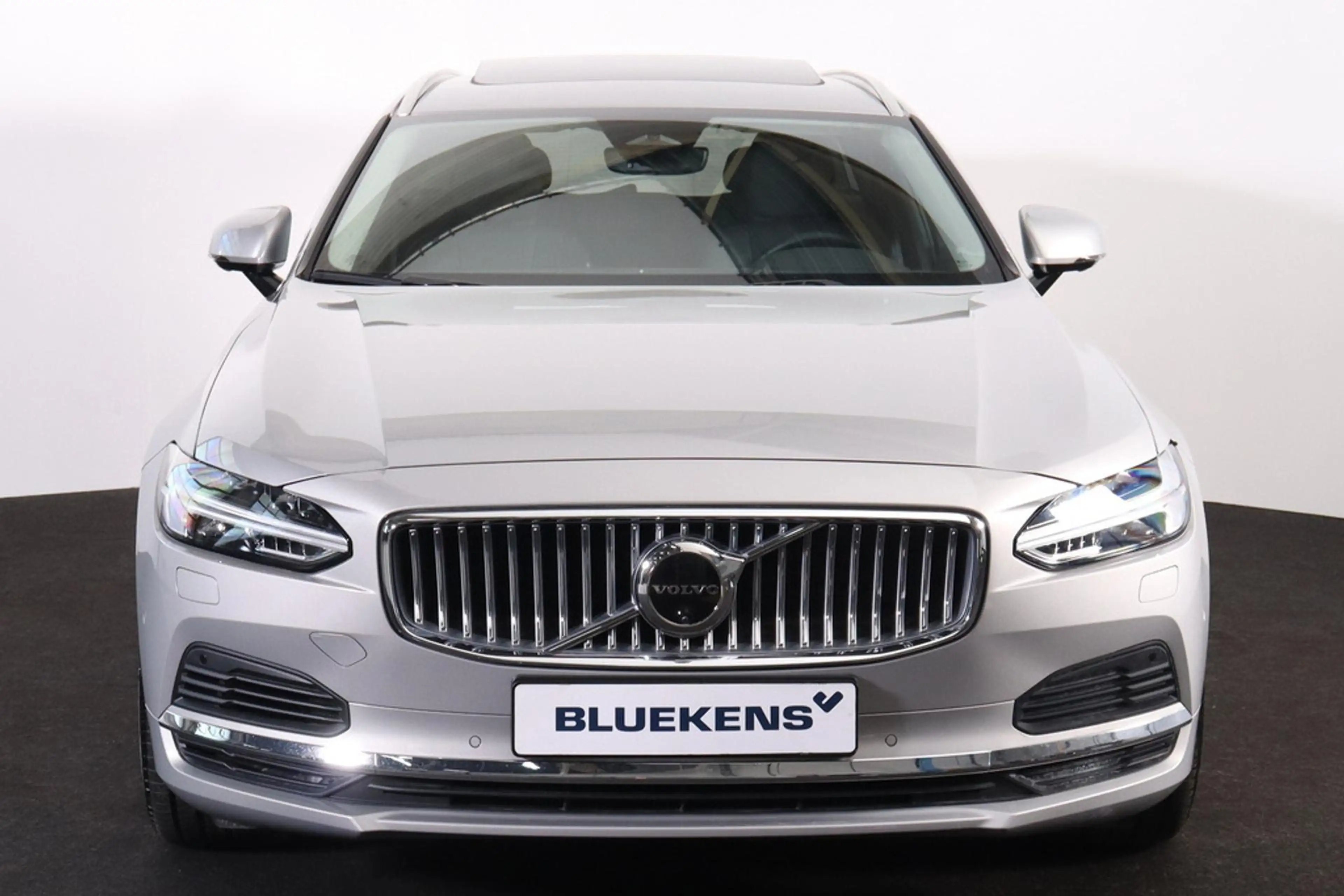 Volvo V90 T6 Recharge AWD Plus Bright - Panorama/schuifdak - — photo 3
