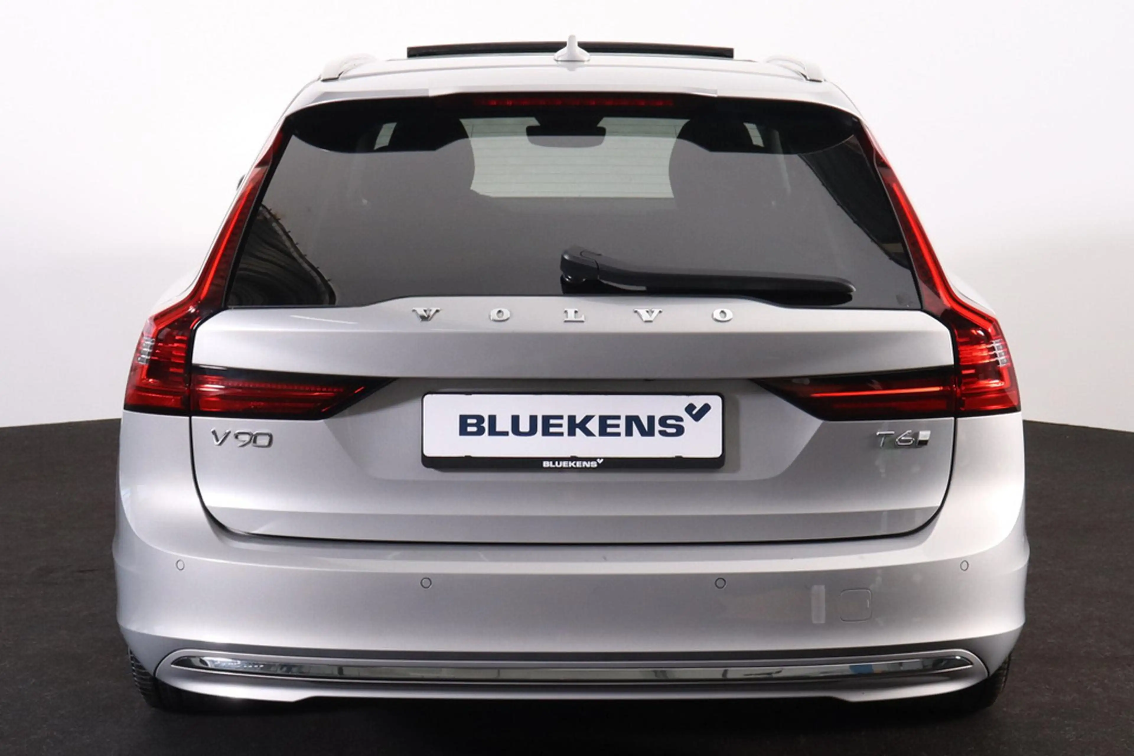 Volvo V90 T6 Recharge AWD Plus Bright - Panorama/schuifdak - — photo 5