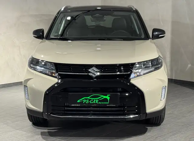 Suzuki Vitara view 3