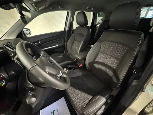 Suzuki Vitara view 15