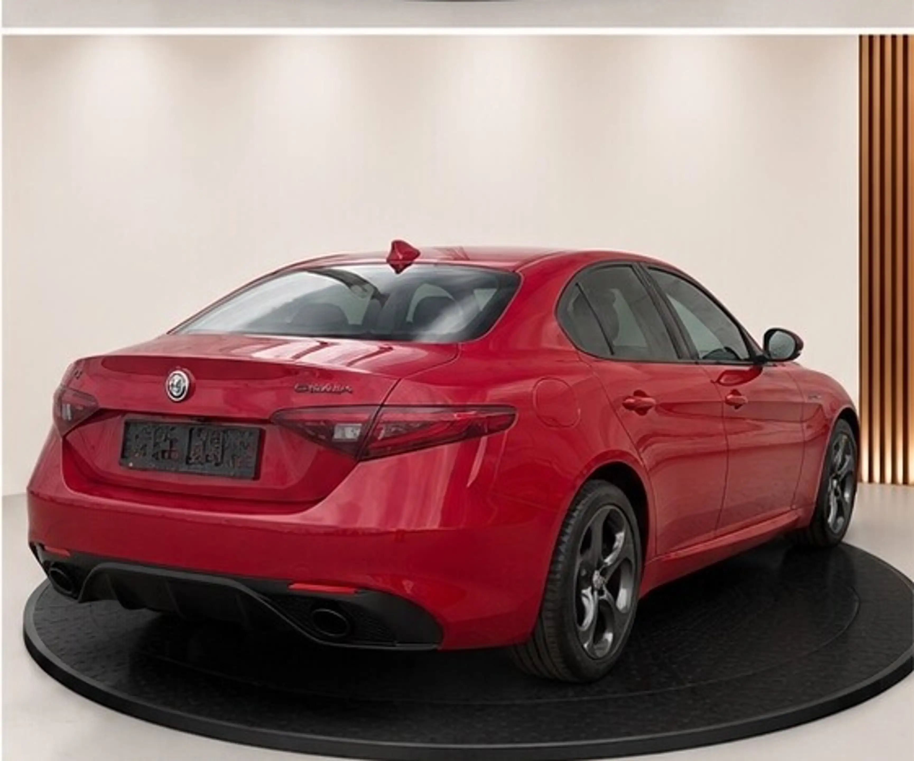 Alfa Romeo Giulia Veloce 2,2 210 ATX AWD — photo 5