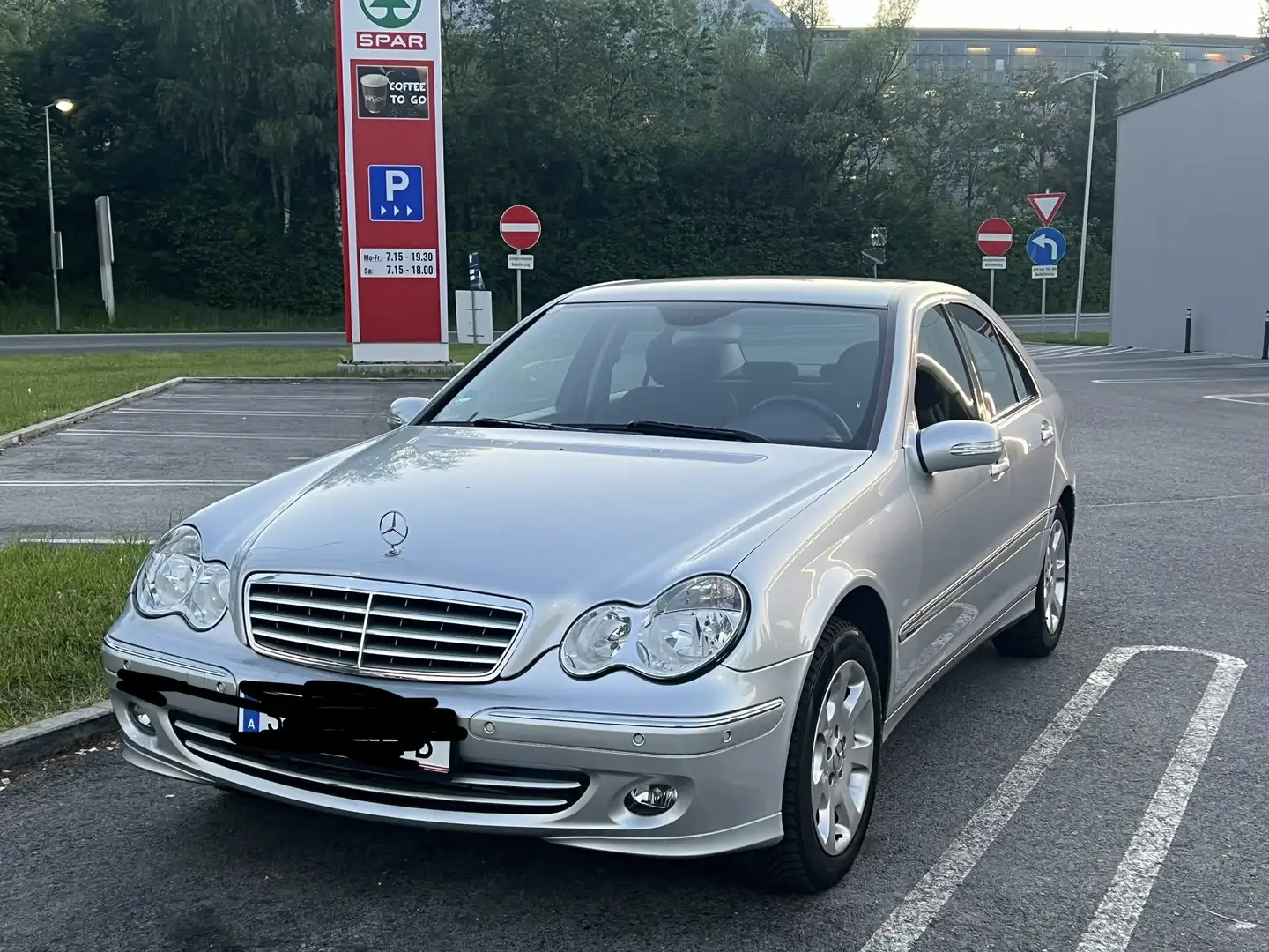 Mercedes-Benz CLE 180 Grau - 1