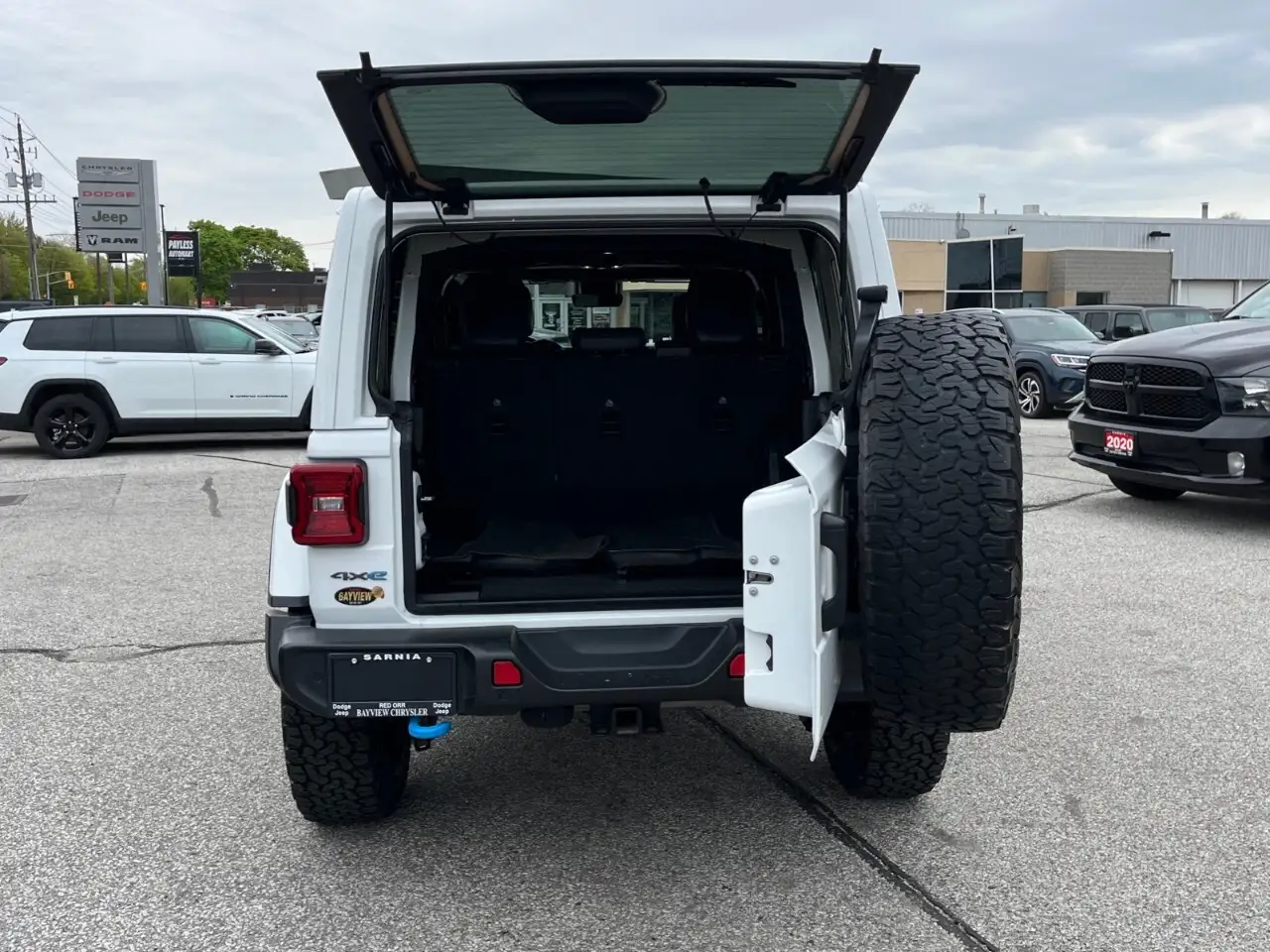 Jeep Wrangler снимка Jeep Wrangler