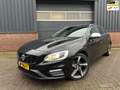 Volvo V60 2.0 T3 150PK Summum R-Design / Trekhaak / PDC A Zwart - thumbnail 1