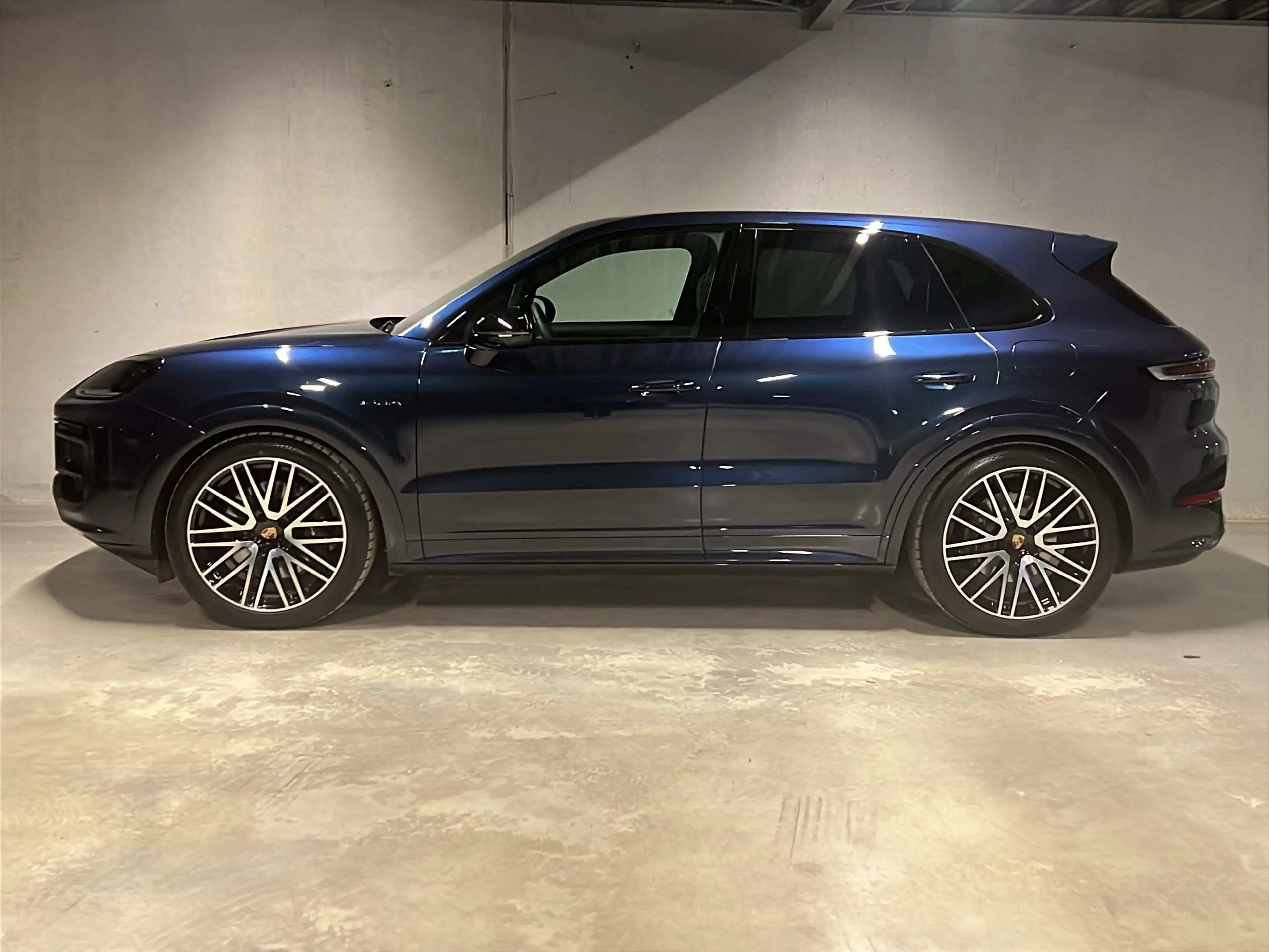 Porsche Cayenne E-Hybrid Black Edition | Head-Up | AHK | — photo 3