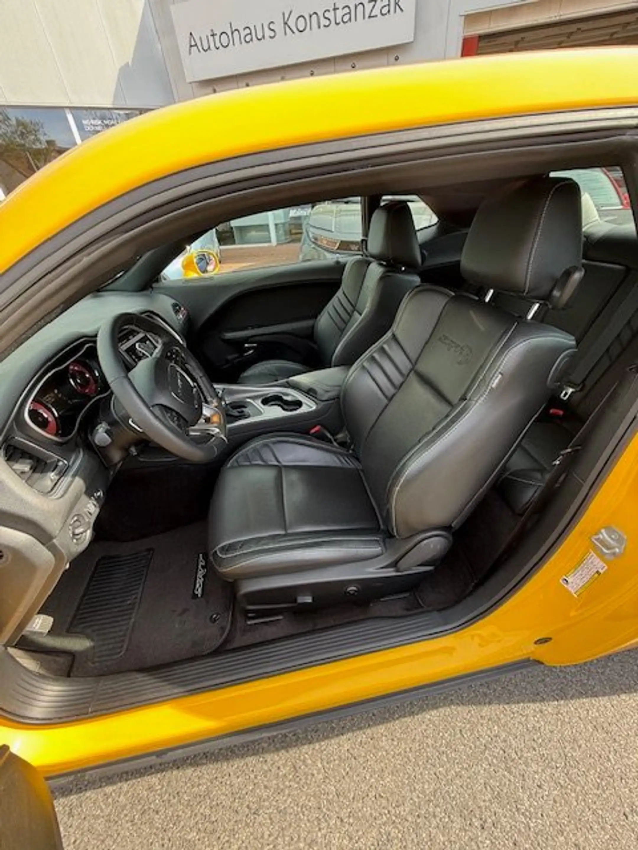 Dodge Challenger Challenger Automatik SRT Hellcat Smallbody — photo 13