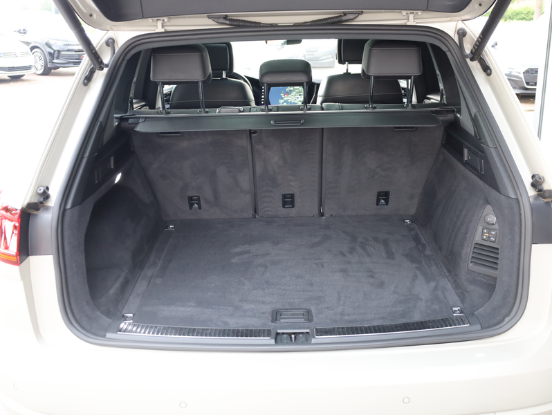 Volkswagen Touareg R-Line 4Motion*Pano*Memory*AHK*Luft*21 — photo 15