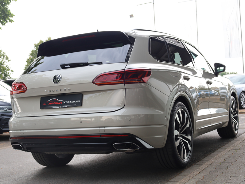 Volkswagen Touareg R-Line 4Motion*Pano*Memory*AHK*Luft*21 — photo 14