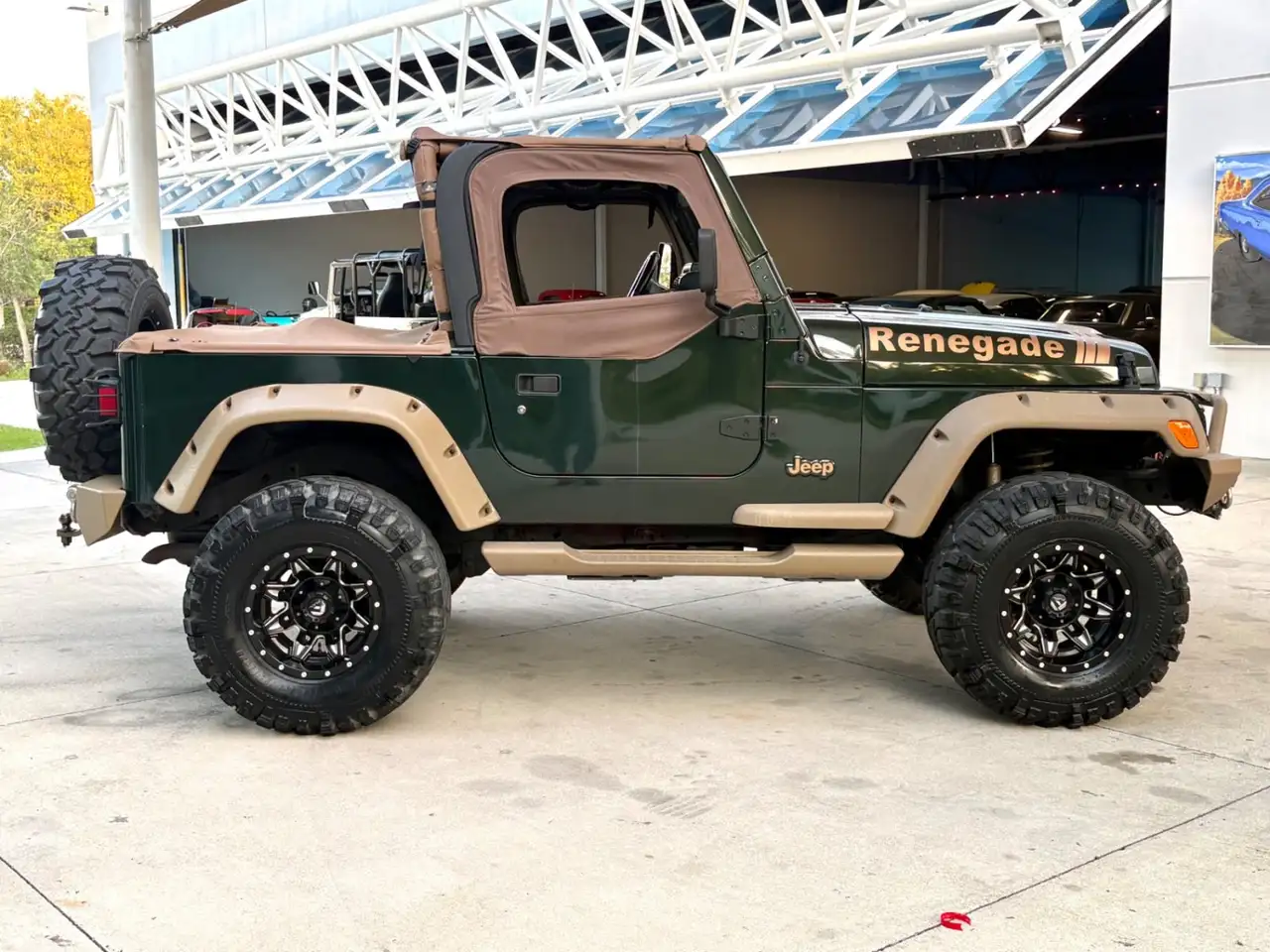 Jeep Wrangler Renegade Custom, foto 4