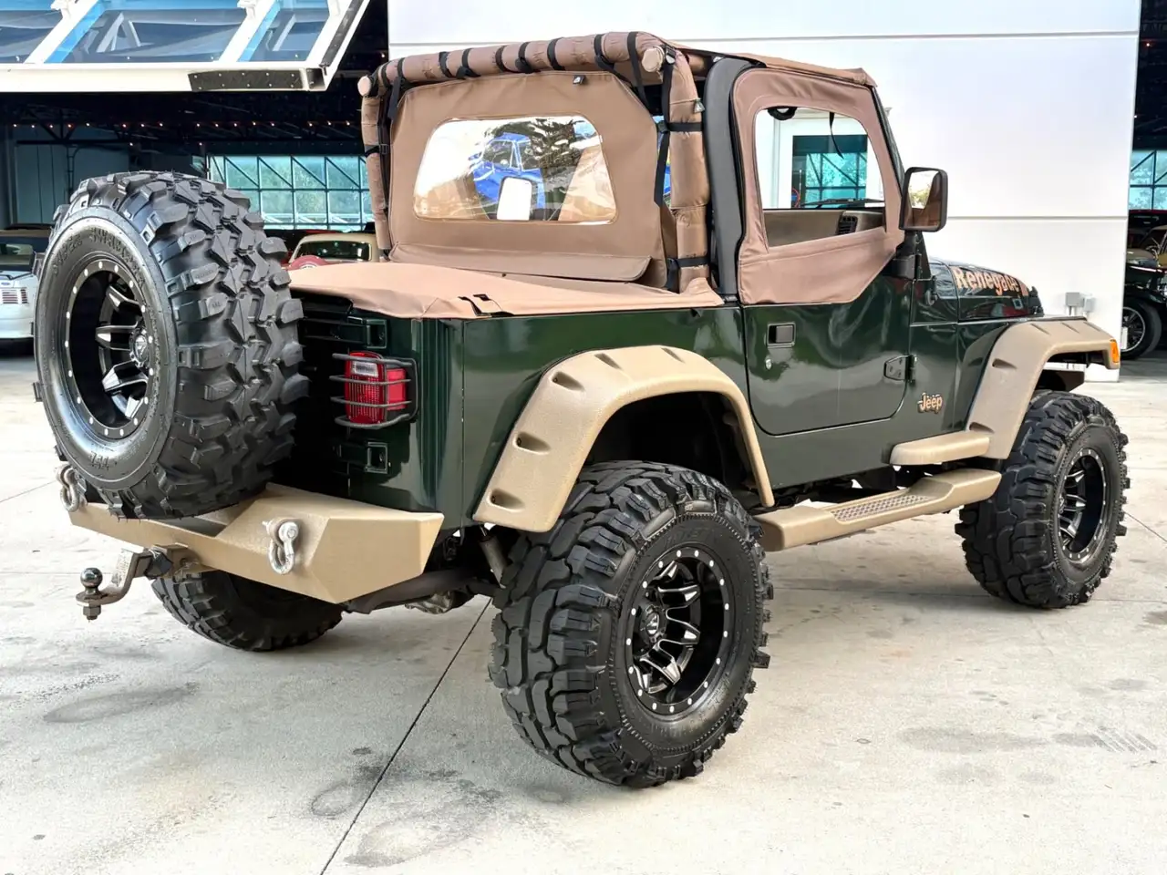 Jeep Wrangler Renegade Custom, foto 5