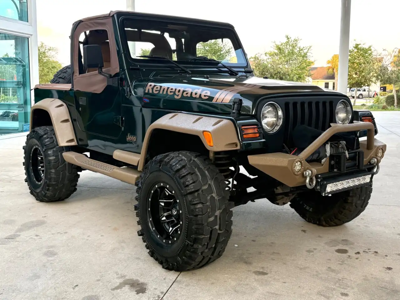 Jeep Wrangler Renegade Custom, foto 3